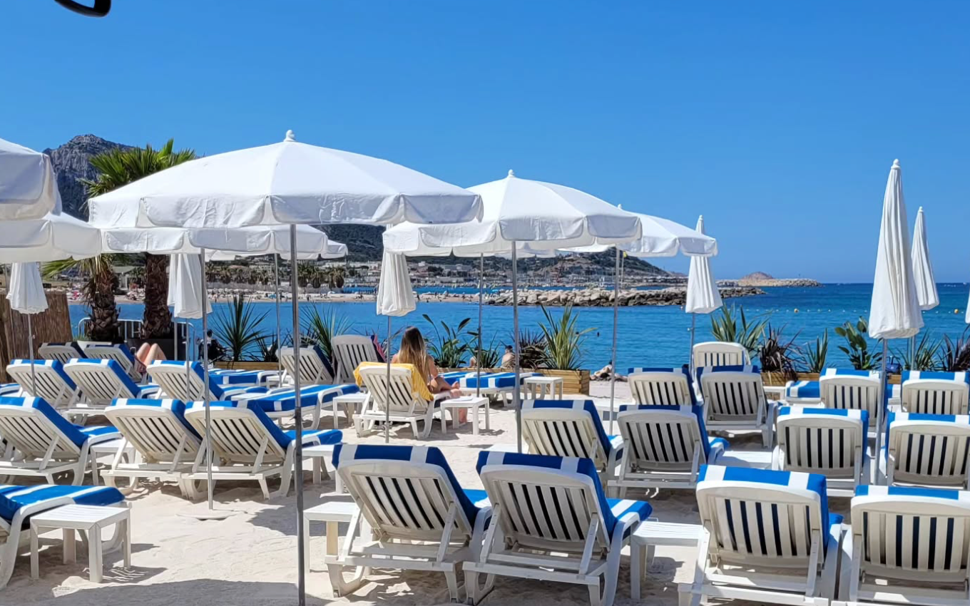 les-voiles-plage-marseille-plage-priv-e-avis-guide